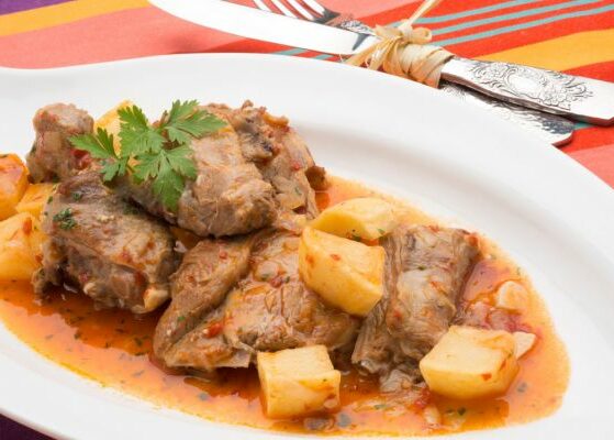 Cordero al chilindrón